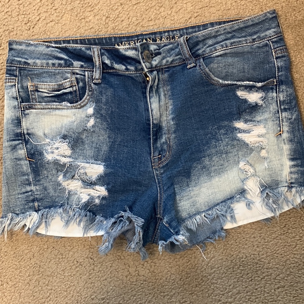 American Eagle hi-rise shortie